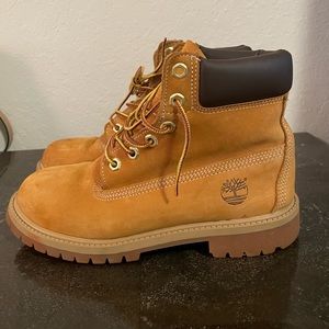 Men’s: 5  Women’s: 7  Timberland Boots